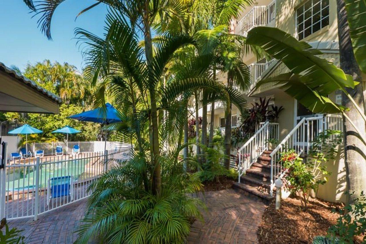 Surfers Tropique Holiday Apartments Голд-Кост Экстерьер фото