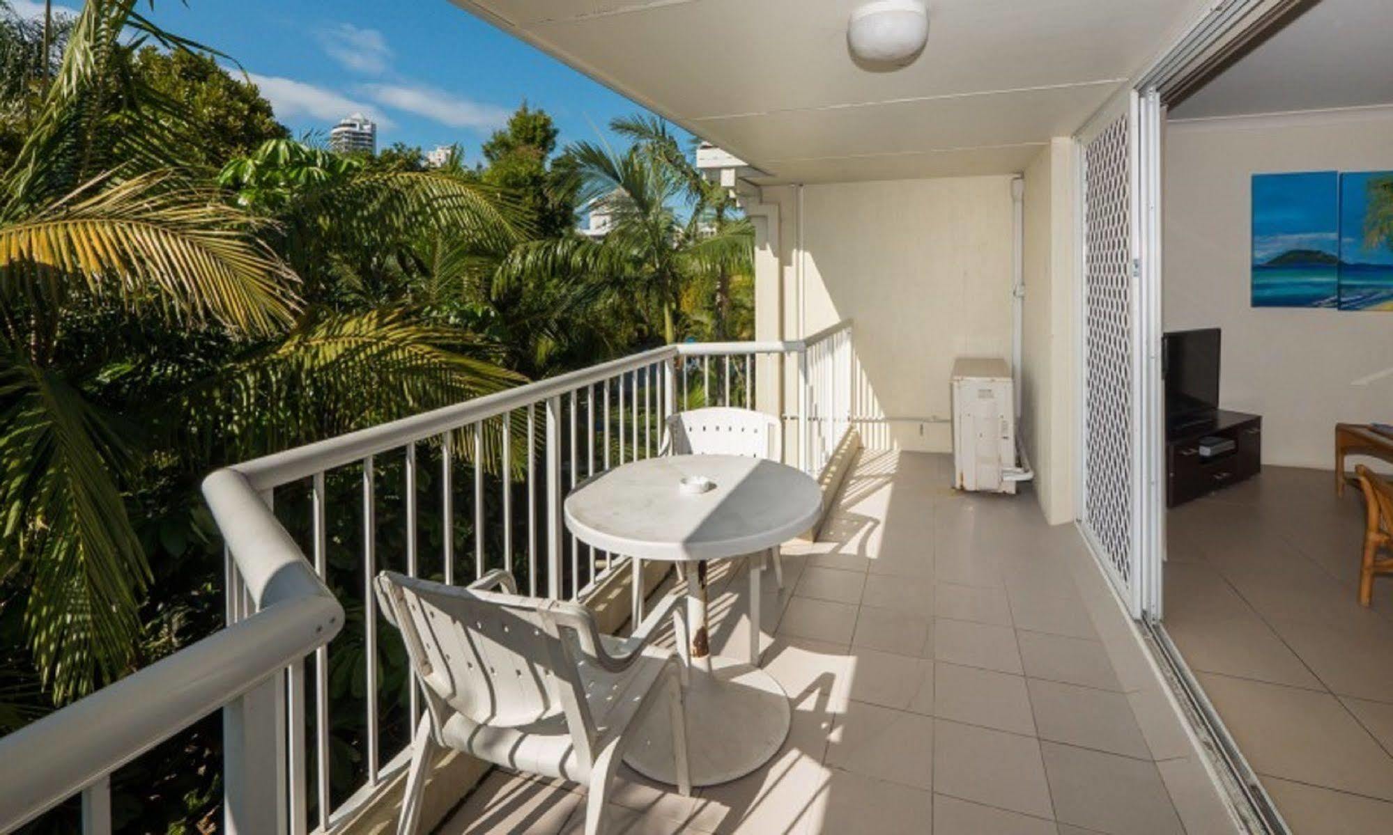 Surfers Tropique Holiday Apartments Голд-Кост Экстерьер фото