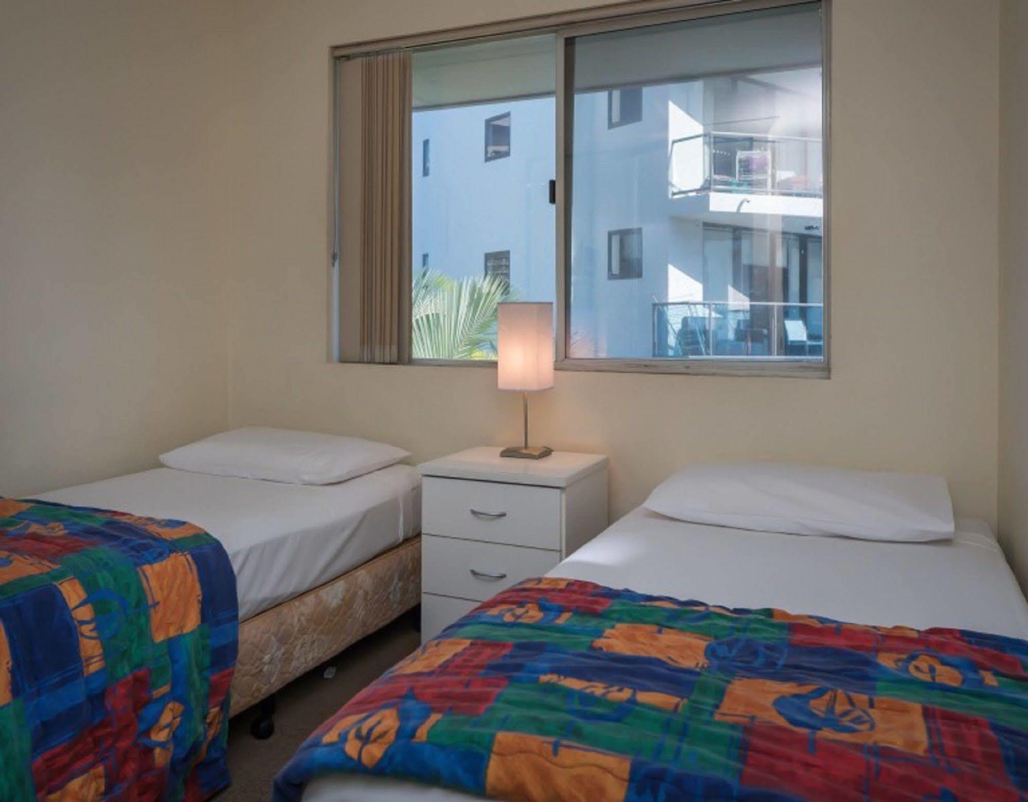 Surfers Tropique Holiday Apartments Голд-Кост Экстерьер фото